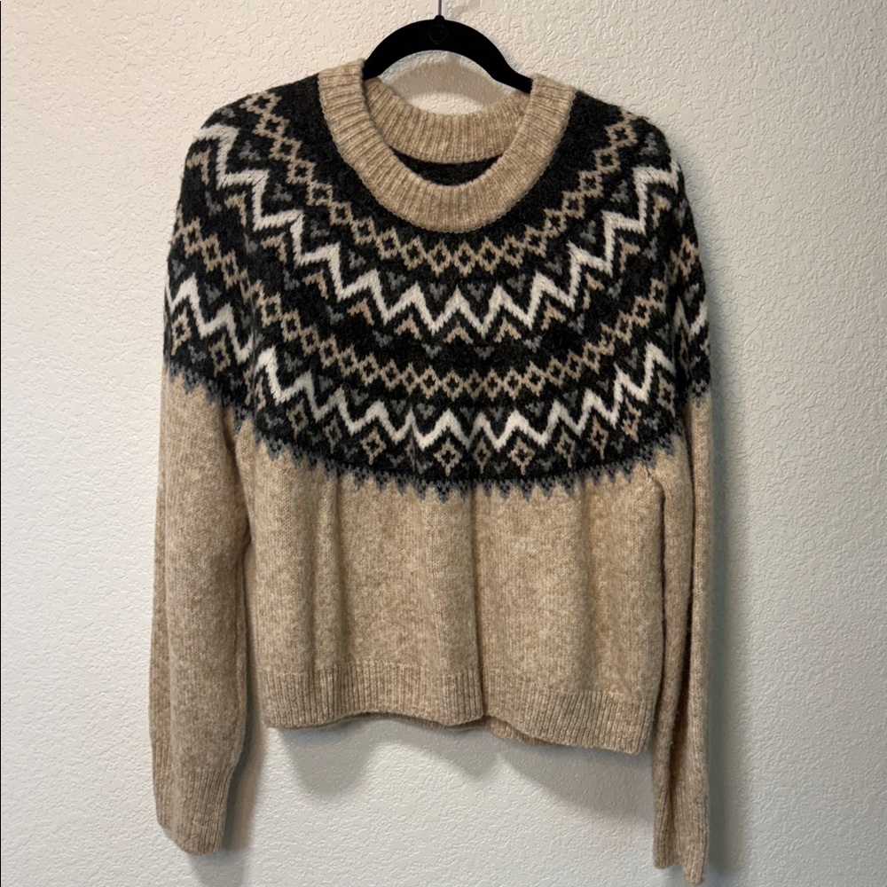 Abercrombie & Fitch Nordic Pattern Sweater - Black and Cream